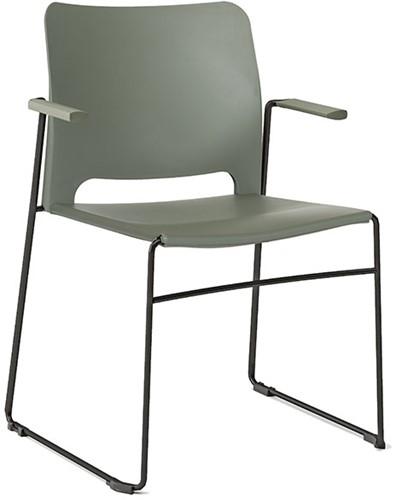 Groene A550 sledeframe stoel met armleggers van FP Collection