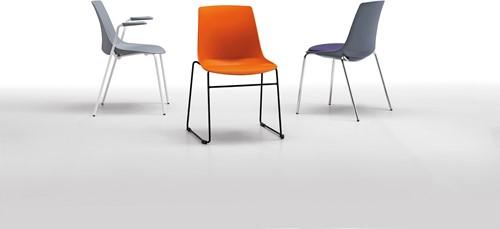 S100 - kantinestoel, vierpoot stoel uit de Serie 100, solide frame ronde buis, kunststof zitschaal - PMS Projectinrichting