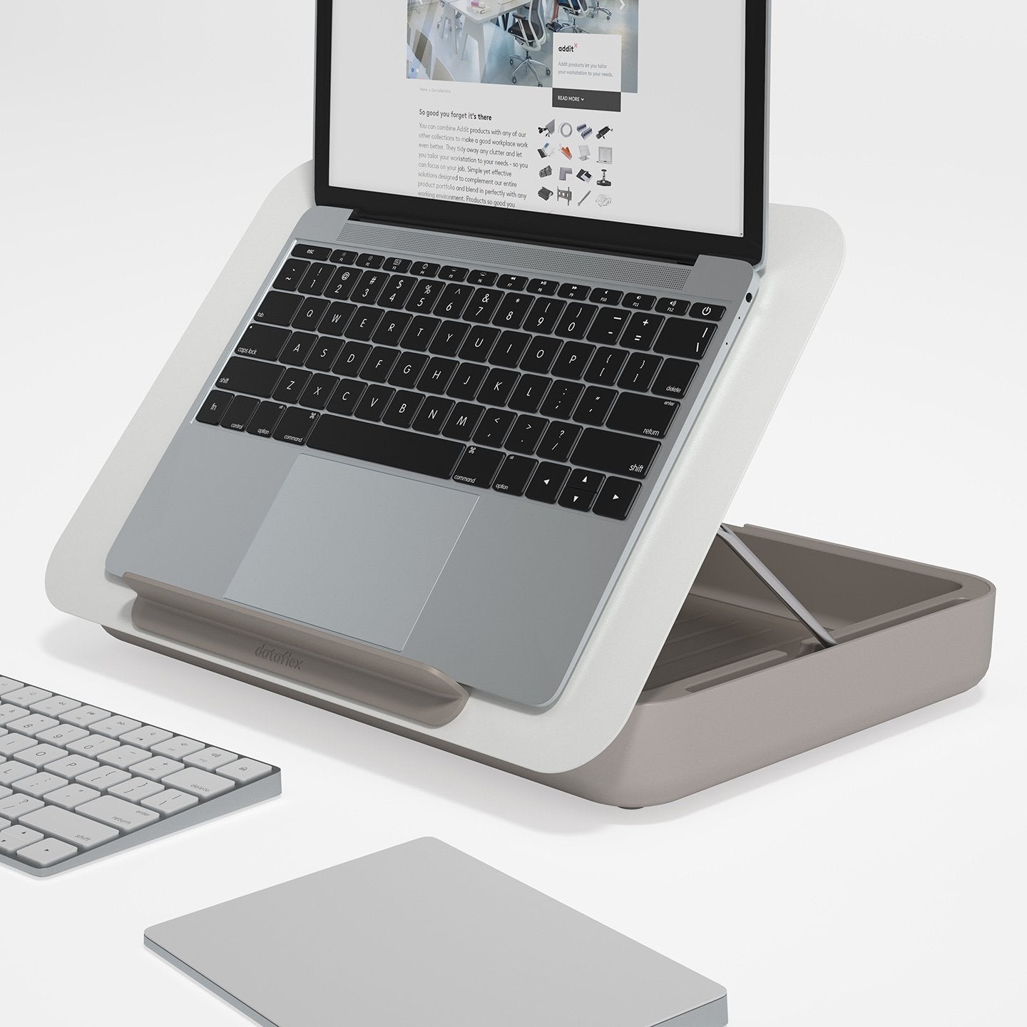 Witte ergonomische toolbox met geplaatste laptop uit de Addit Bento® collectie van Dataflex